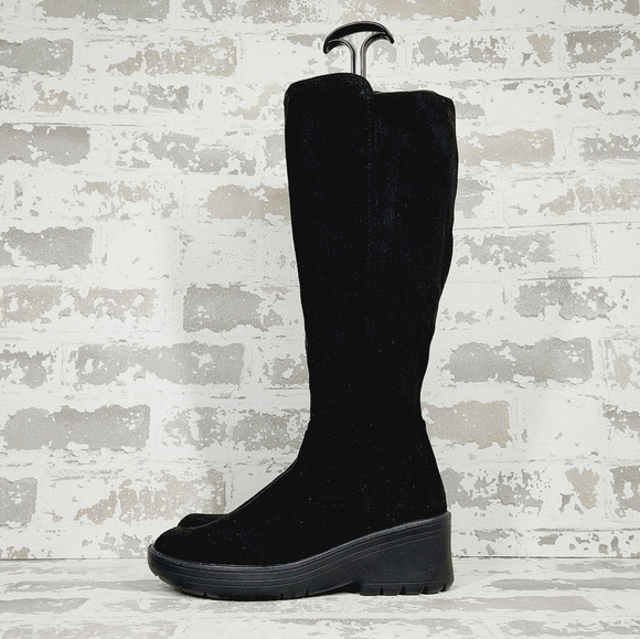 Bzees Shoes - NEW BZees Brandy Black Washable High Shaft Platform Boots D1001